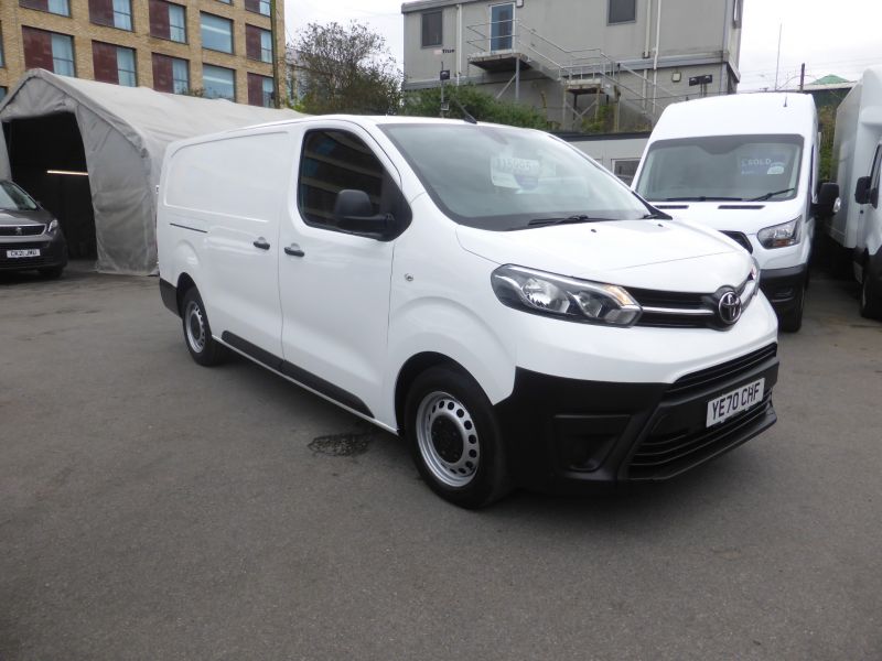 TOYOTA PROACE L2 ICON 2.0 BHDI 120 IN WHITE , LWB , ULEZ COMPLIANT , EURO 6 , AIR CONDITIONING , PARKING SENSORS **** £15995 + VAT **** 1 OWNER **** - 2640 - 3