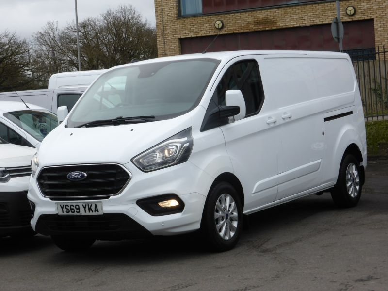 FORD TRANSIT CUSTOM 300 LIMITED ECOBLUE L2 LWB WITH AIR CONDITIONING,PARKING SENSORS,HEATED SEATS AND MORE - 2612 - 25
