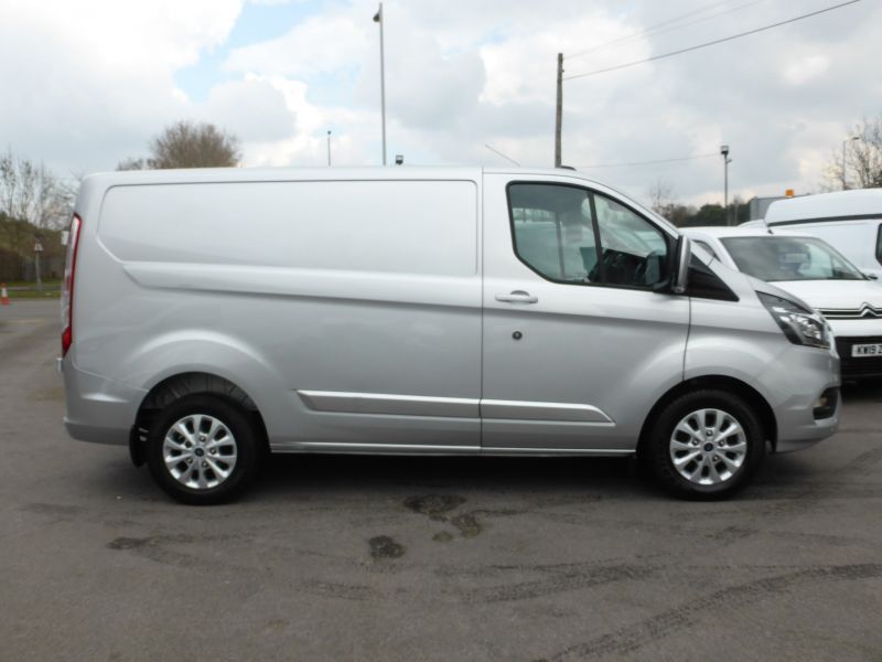 FORD TRANSIT CUSTOM 340 LIMITED MHEV ECOBLUE L1 SWB WITH SAT NAV,AIR CONDITIONING AND MORE - 2599 - 9