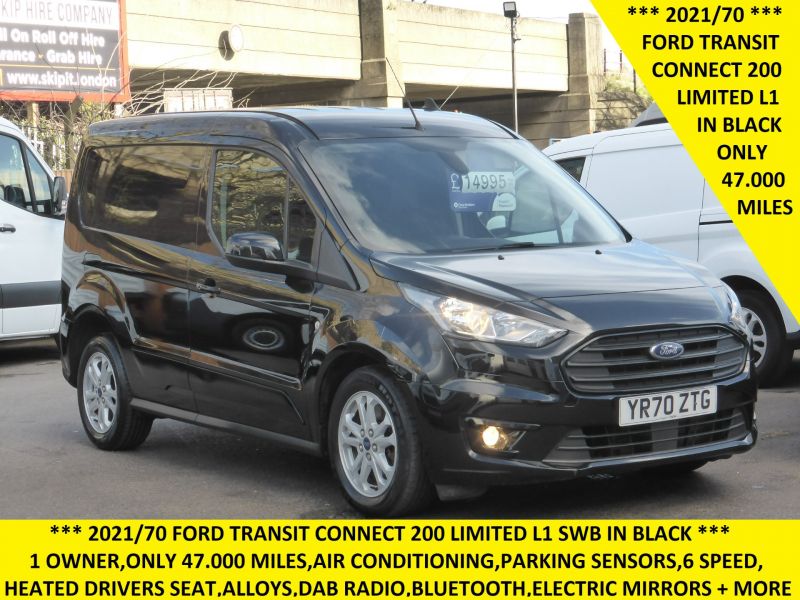 FORD TRANSIT CONNECT 200 LIMITED L1 SWB IN BLACK WITH ONLY 47.000 MILES,AIR CONDITIONING,SENSORS,BLUETOOTH AND MORE - 2598 - 1