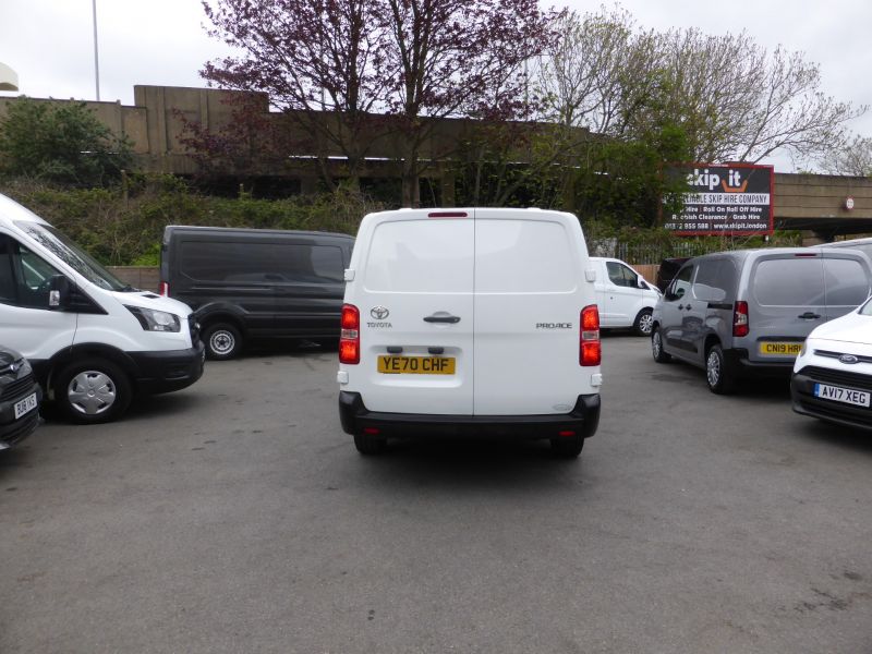TOYOTA PROACE L2 ICON 2.0 BHDI 120 IN WHITE , LWB , ULEZ COMPLIANT , EURO 6 , AIR CONDITIONING , PARKING SENSORS **** £15995 + VAT **** 1 OWNER **** - 2640 - 5