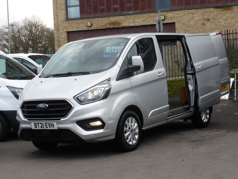 FORD TRANSIT CUSTOM 340 LIMITED MHEV ECOBLUE L1 SWB WITH SAT NAV,AIR CONDITIONING AND MORE - 2599 - 3