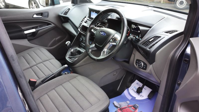 FORD TRANSIT CONNECT 200 LIMITED L1 SWB IN CHROME BLUE WITH ONLY 63.000 MILES,AIR CONDITIONING,FRONT+REAR PARKING SENSORS,ALLOY'S AND MORE - 2982 - 12