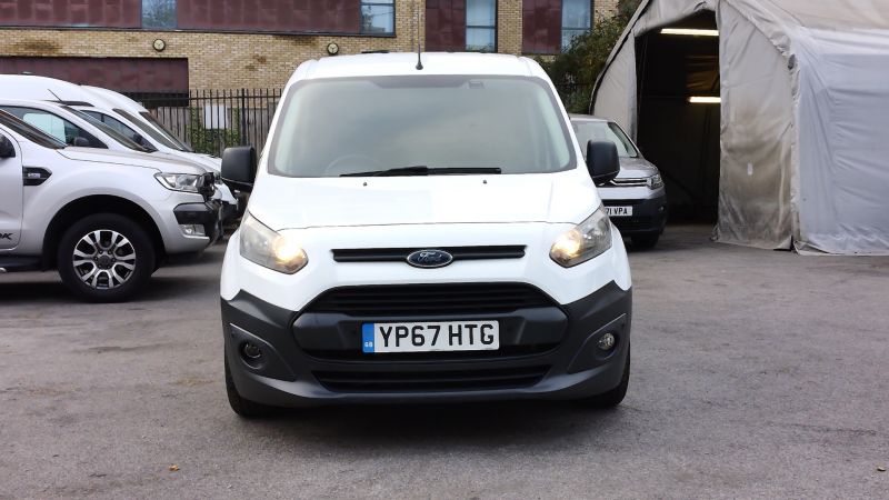 FORD TRANSIT CONNECT 220 L1 SWB EURO 6,AIR CONDITIONING,FRONT+REAR PARKING SENSORS,PARK ASSIST CAMERA  AND MORE *** SOLD *** - 2934 - 3