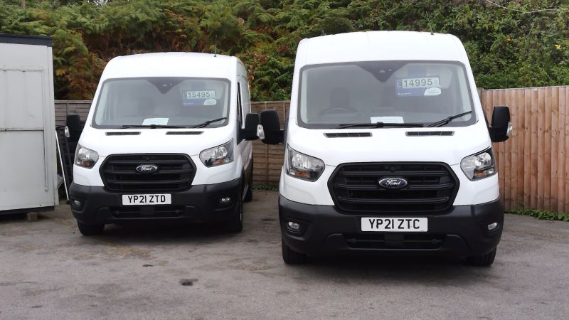 FORD TRANSIT 310 LEADER L2H2 MWB MEDIUM ROOF WITH ONLY 51.000 MILES,SAT NAV,AIR CONDITIONING,HEATED SEATS AND MORE - 2917 - 25