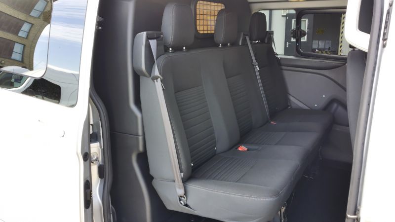FORD TRANSIT CUSTOM 320 LIMITED L2 LWB AUTOMATIC 6 SEATER DOUBLE CAB COMBI CREW VAN IN SILVER WITH AIR CONDITIONING AND MORE *** SOLD *** - 2859 - 16