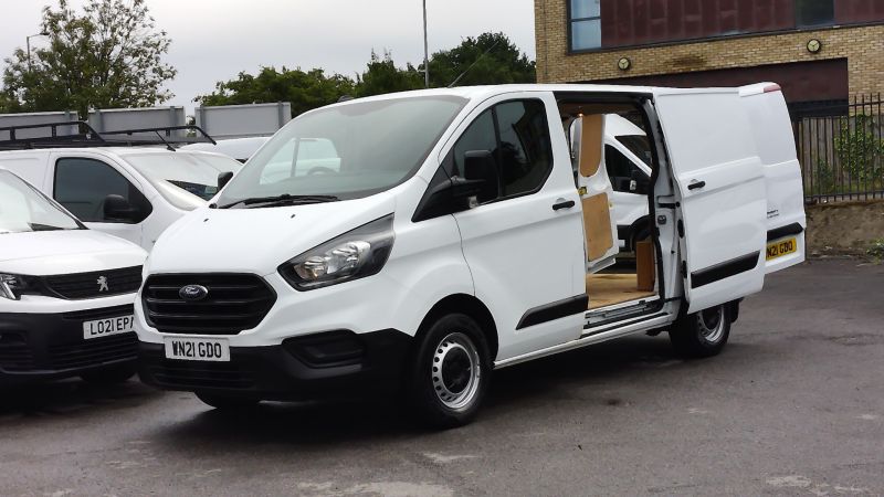 Used FORD TRANSIT CUSTOM in Surbiton, Surrey for sale