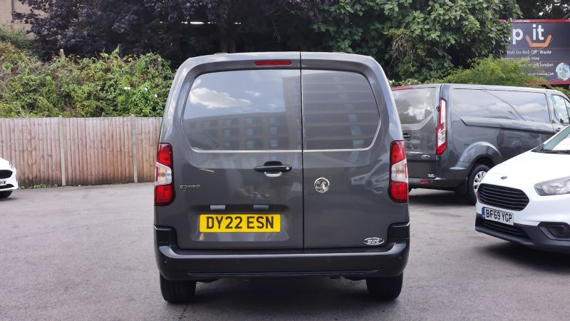 VAUXHALL COMBO 2300 DYNAMIC L2 LWB 100 IN DARK GREY WITH ONLY 41.000 MILES,SAT NAV,AIR CONDITIONING AND MORE *** SOLD *** - 2913 - 11