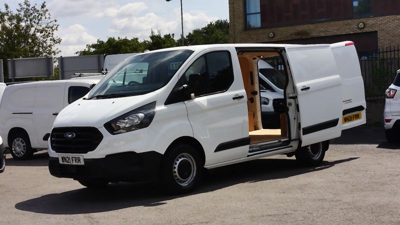 FORD TRANSIT CUSTOM 300 LEADER L1 SWB WITH ONLY 53.000 MILES,AIR CONDITIONING,PARKING SENSORS,WETBELT REPLACED AND MORE - 2898 - 4