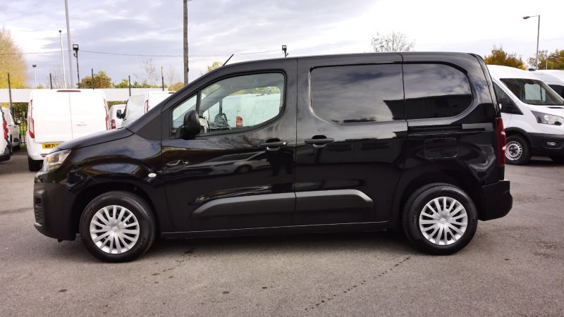 CITROEN BERLINGO 650 ENTERPRISE M BLUEHDI IN BLACK WITH ONLY 28.000 MILES,AIR CONDITIONING,ELECTRIC PACK,SENSORS,BLUETOOTH AND MORE *** SOLD *** - 2942 - 8