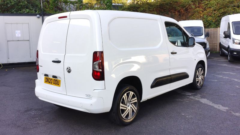VAUXHALL COMBO 2300 SPORTIVE L1 SWB WITH AIR CONDITIONING,PARKING SENSORS,BLUETOOTH AND MORE - 2924 - 6