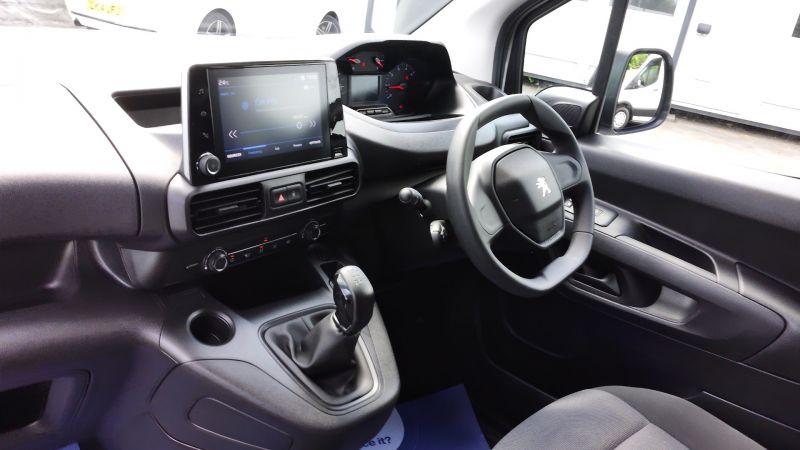PEUGEOT PARTNER 1.5 BLUEHDI PROFESSIONAL L1 SWB WITH AIR CONDITIONING,PARKING SENSORS,DAB RADIO AND MORE - 2957 - 9