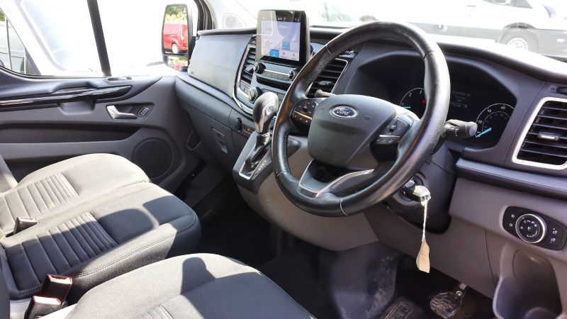 FORD TRANSIT CUSTOM 320 LIMITED L2 LWB AUTOMATIC 6 SEATER DOUBLE CAB COMBI CREW VAN IN SILVER WITH AIR CONDITIONING AND MORE - 2859 - 15