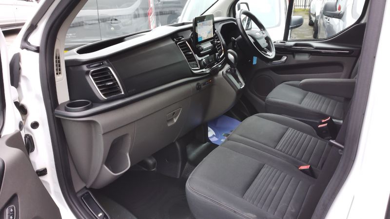 FORD TRANSIT CUSTOM 300 LIMITED ECOBLUE L2 LWB AUTOMATIC WITH AIR CONDITIONING,PARKING SENSORS,HEATED SEATS AND MORE - 2918 - 13