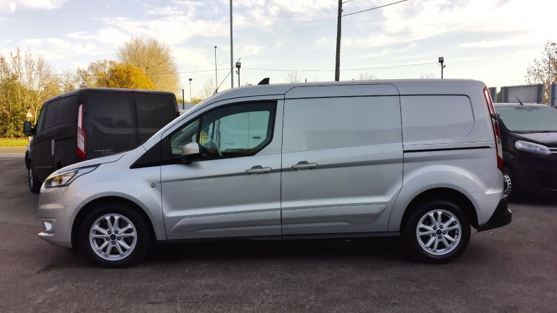 FORD TRANSIT CONNECT 240 LIMITED L2 LWB AUTOMATIC IN SILVER,SAT NAV,AIR CONDITIONING,PARK ASSIST CAMERA AND MORE  - 2952 - 8