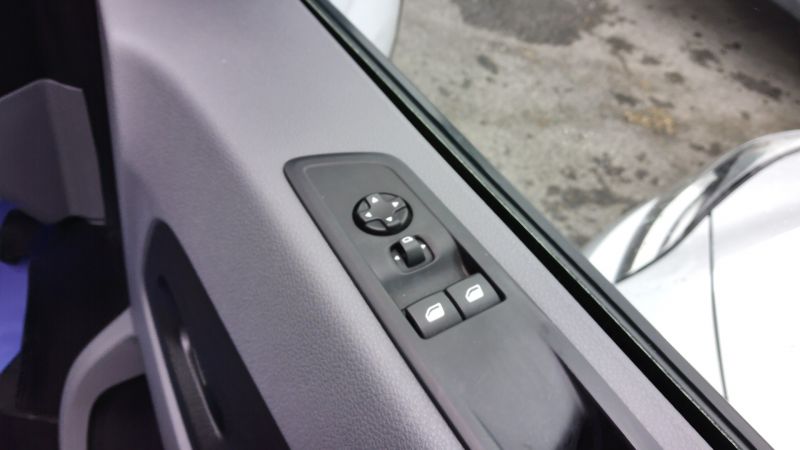 PEUGEOT EXPERT 1.5 BLUEHDI PROFESSIONAL PREMIUM L1 WITH AIR CONDITIONING,6 SPEED,BLUETOOTH AND MORE - 2933 - 19