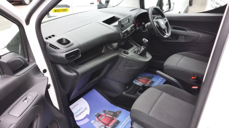 VAUXHALL COMBO 2300 SPORTIVE L2 LWB WITH ONLY 37.000 MILES,AIR CONDITIONING,PARKING SENSORS,BLUETOOTH AND MORE - 2887 - 15