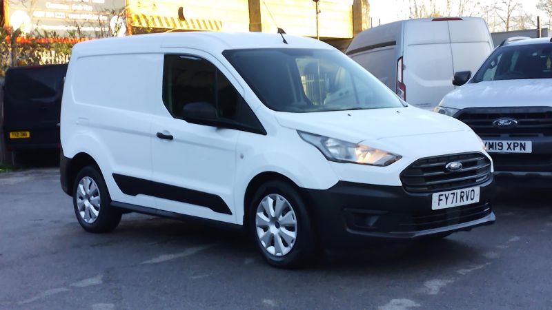 FORD TRANSIT CONNECT 220 BASE L1 SWB WITH ONLY 53.000 MILES,SAT NAV,PARK ASSIST CAMERA,PARKING SENSORS,DAB RADIO AND MORE - 2955 - 4