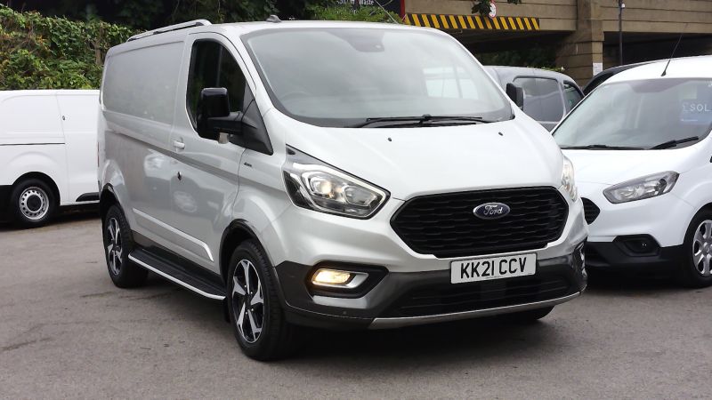 FORD TRANSIT CUSTOM 300 ACTIVE ECOBLUE L1 SWB IN SILVER WITH SAT NAV,AIR CONDITIONING,LEATHER SEATS,ALLOYS AND MORE - 2901 - 26