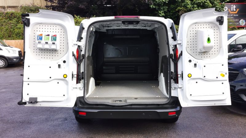 FORD TRANSIT CONNECT 230 TREND 1.5 TDCI L1 SWB WITH ONLY 22.000 MILES,SAT NAV,AIR CONDITIONING,PARKING SENSORS AND MORE *** SOLD *** - 2896 - 11