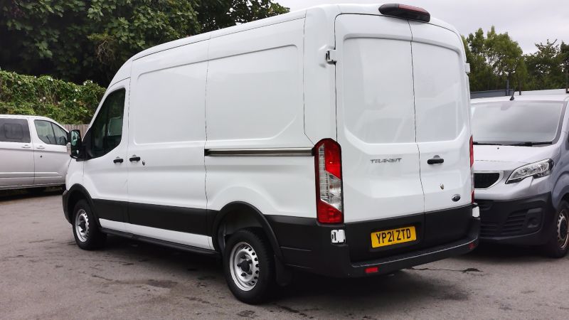 FORD TRANSIT 310 LEADER ECOBLUE L2H2 MWB MEDIUM ROOF WITH ONLY 38.000 MILES,SAT NAV,AIR CONDITIONING,HEATED SEATS AND MORE *** SOLD *** - 2919 - 5