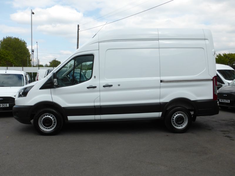 FORD TRANSIT 330 L2 H3 MWB HIGH ROOF EURO 6 IN WHITE WITH BLUETOOTH,6 SPEED AND MORE - 2644 - 8