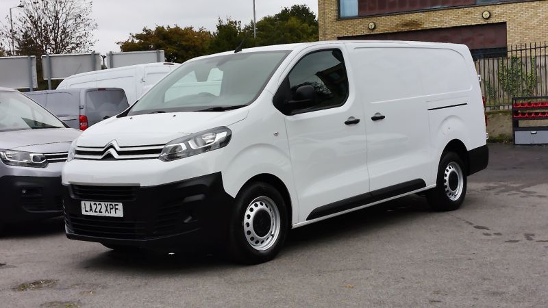 CITROEN DISPATCH XL 1400 ENTERPRISE PRO 2.0 BLUEHDI 145PS IN WHITE WITH AIR CONDITIONING,CRUISE CONTROL,6 SPEED AND MORE - 2932 - 4
