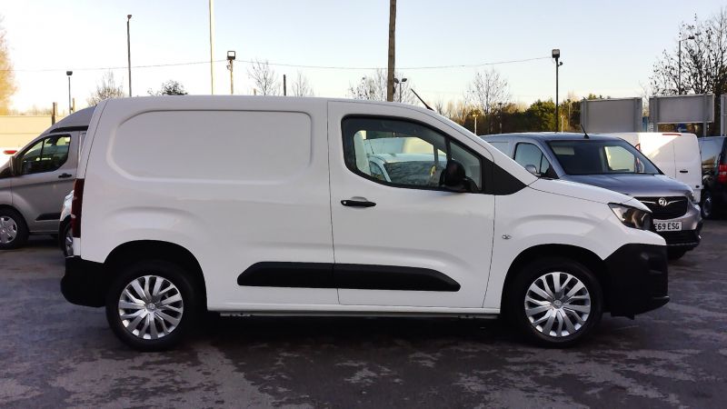 PEUGEOT PARTNER 1.5 BLUEHDI PROFESSIONAL L1 SWB WITH AIR CONDITIONING,PARKING SENSORS,DAB RADIO AND MORE *** SOLD *** - 2957 - 8