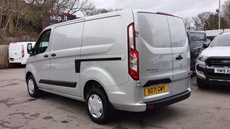 FORD TRANSIT CUSTOM 280 TREND L1 SWB IN SILVER WITH SAT NAV,AIR CONDITIONING,PARKING SENSORS AND MORE - 2985 - 6