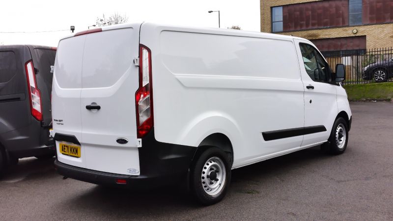 FORD TRANSIT CUSTOM 300 LEADER ECOBLUE L2 LWB WITH AIR CONDITIONING,PARKING SENSORS,6 SPEED AND MORE - 2941 - 5