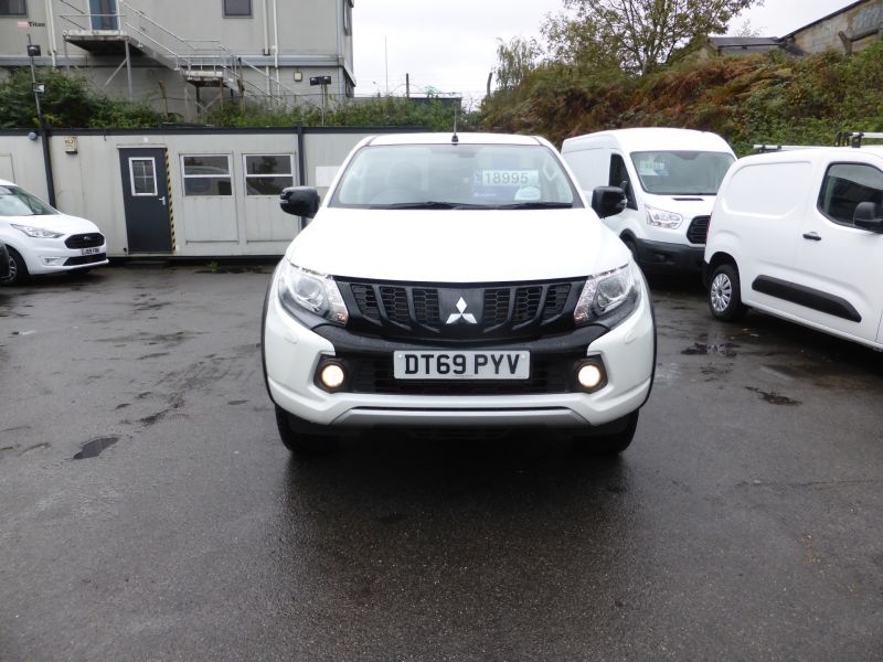 MITSUBISHI L200 2.4 DI-D 181 CHALLENGER DCB PICKUP  AUTOMATIC IN WHITE ,  ULEZ COMPLIANT , AIR CONDITIONING , LEATHER , JUST ARRIVED **** £19995 + VAT **** - 2534 - 2