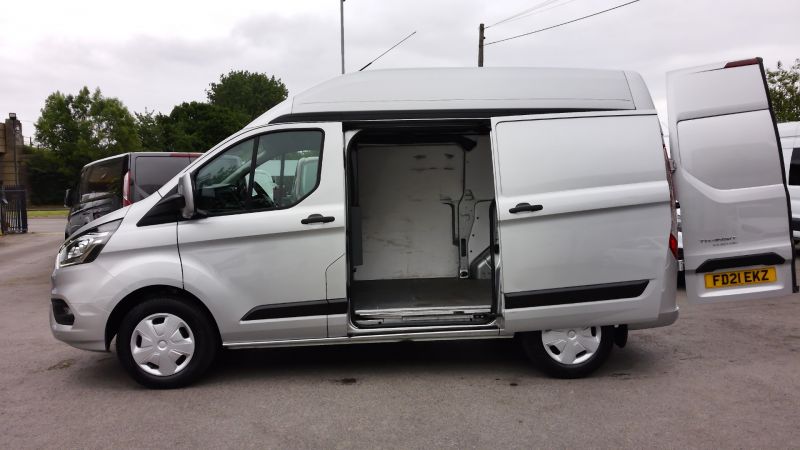FORD TRANSIT CUSTOM 320 TREND ECOBLUE L1H2 SWB HIGH ROOF IN SILVER WITH AIR CONDITIONING,PARKING SENSORS AND MORE - 2863 - 10