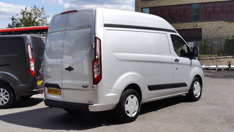 FORD TRANSIT CUSTOM 320 TREND ECOBLUE L1H2 SWB HIGH ROOF IN SILVER WITH SAT NAV,AIR CONDITIONING,PARKING SENSORS AND MORE *** SOLD *** - 2882 - 5