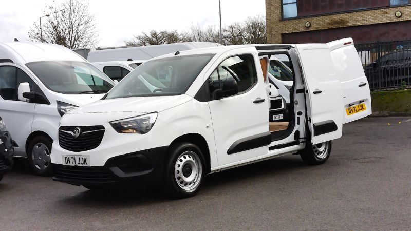 Used VAUXHALL COMBO in Surbiton, Surrey for sale