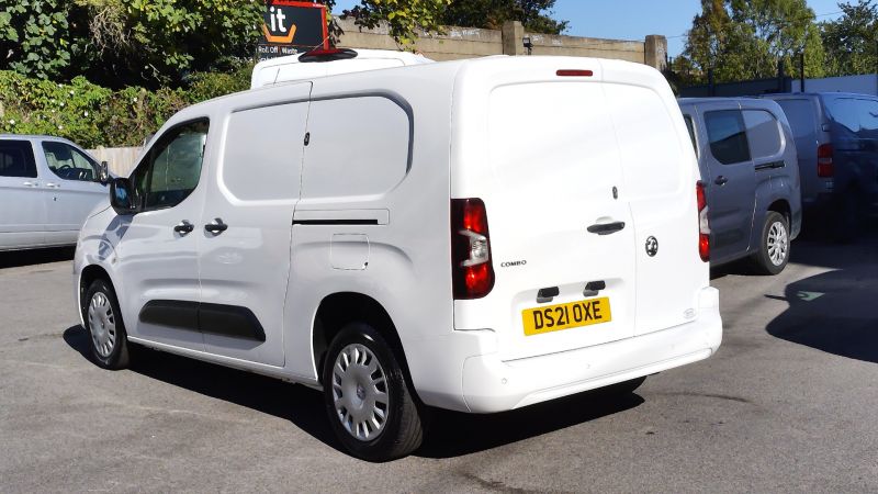 VAUXHALL COMBO 2300 SPORTIVE L2H1 LWB WITH AIR CONDITIONING,PARKING SENSORS,BLUETOOTH AND MORE - 2926 - 7