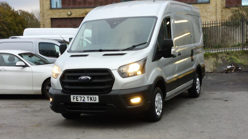 FORD TRANSIT 310 TREND LEADER L2 H2 MWB MEDIUM ROOF IN SILVER WITH AIR CONDITIONING,PARKING SENSORS AND MORE - 2950 - 19