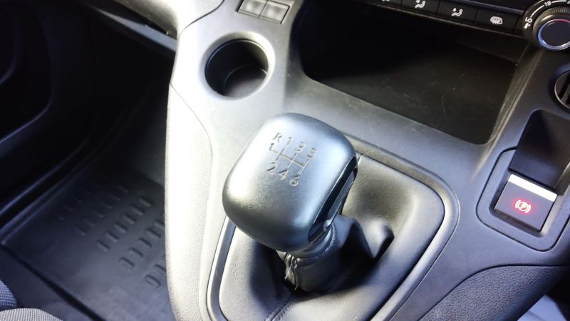 PEUGEOT PARTNER 1000 ASPHALT PREMIUM L1 SWB,SAT NAV,ALLOYS,AIR CONDITIONING,PARK ASSIST CAMERA AND MORE - 2949 - 20