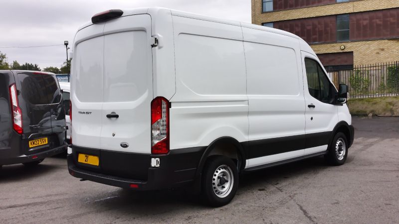 FORD TRANSIT 310 LEADER ECOBLUE L2H2 MWB MEDIUM ROOF WITH ONLY 57.000 MILES,SAT NAV,AIR CONDITIONING,HEATED SEATS AND MORE - 2963 - 4