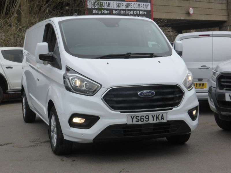 FORD TRANSIT CUSTOM 300 LIMITED ECOBLUE L2 LWB WITH AIR CONDITIONING,PARKING SENSORS,HEATED SEATS AND MORE - 2612 - 24