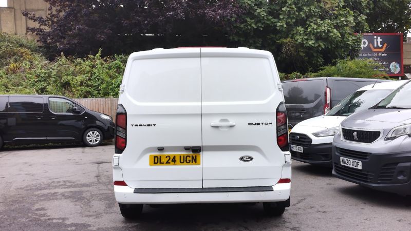 FORD TRANSIT CUSTOM 280 LIMITED L1 SWB ECOBLUE WITH ONLY 18.000 MILES,AIR CONDITIONING,HEATED SEATS AND MORE *** SOLD *** - 2916 - 7