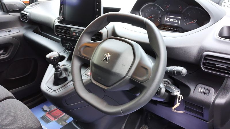PEUGEOT PARTNER 1000 PROFESSIONAL PREMIUM L1 SWB ONLY 32.000 MILES,AIR CONDITIONING,6 SPEED,PARKING SENSORS AND MORE - 2943 - 15