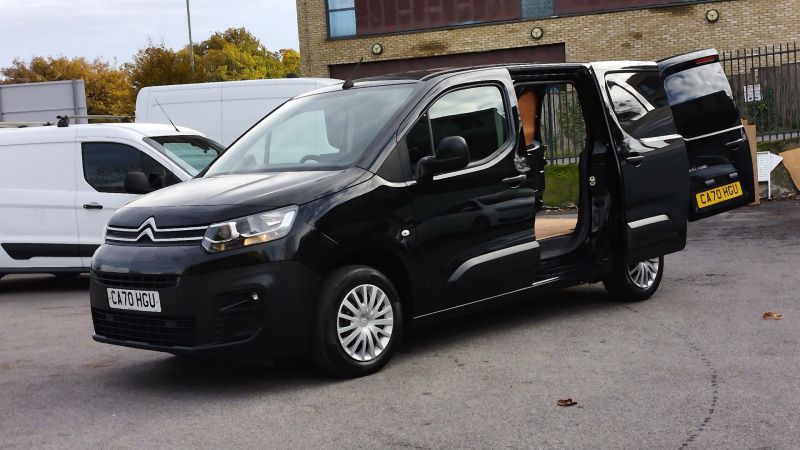 CITROEN BERLINGO 650 ENTERPRISE M BLUEHDI IN BLACK WITH ONLY 28.000 MILES,AIR CONDITIONING,ELECTRIC PACK,SENSORS,BLUETOOTH AND MORE *** SOLD *** - 2942 - 3