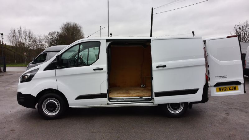 FORD TRANSIT CUSTOM 300 LEADER ECOBLUE L1 SWB WITH AIR CONDITIONING,PARKING SENSORS,DAB RADIO,6 SPEED AND MORE - 2958 - 11