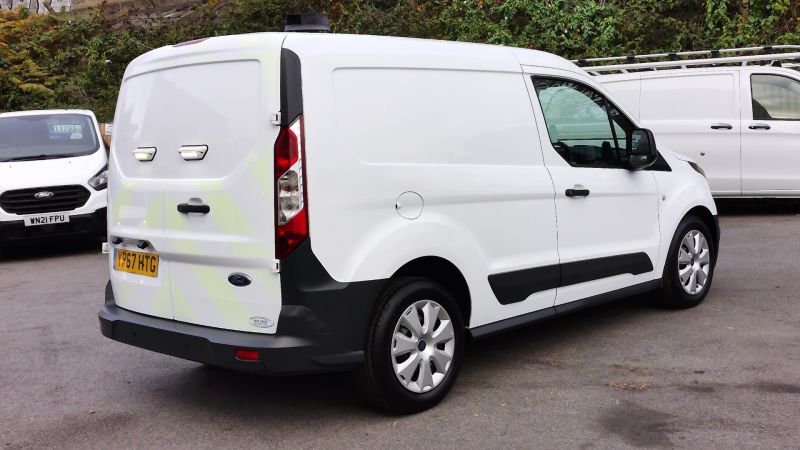 FORD TRANSIT CONNECT 220 L1 SWB EURO 6,AIR CONDITIONING,FRONT+REAR PARKING SENSORS,PARK ASSIST CAMERA  AND MORE *** SOLD *** - 2934 - 5