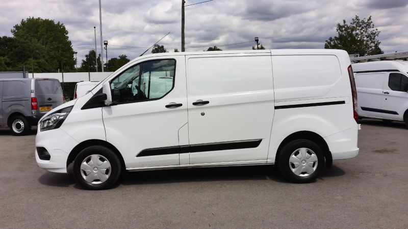 FORD TRANSIT CUSTOM 300 TREND L1 SWB ONLY 66.000 MILES,AIR CONDITIONING,PARKING SENSORS,CRUISE CONTROL AND MORE - 2886 - 5