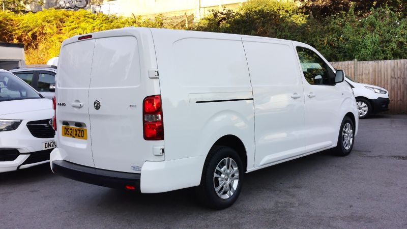 VAUXHALL VIVARO 3100 SPORTIVE L2H1 LWB AUTOMATIC WITH SAT NAV,AIR CONDITIONING,PARKING SENSORS AND MORE *** SOLD *** - 2925 - 6