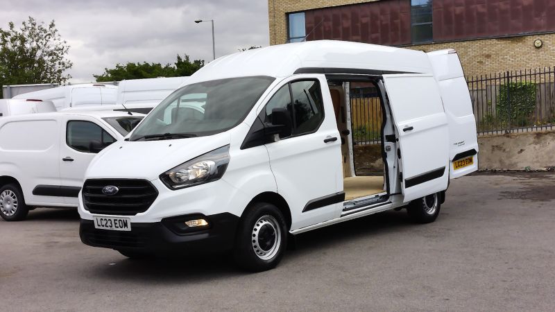 FORD TRANSIT CUSTOM 300 LEADER ECOBLUE L2 H2 LWB HIGH ROOF ONLY 28.000 MILES,AIR CONDITIONING,PARKING SENSORS AND MORE - 2870 - 2