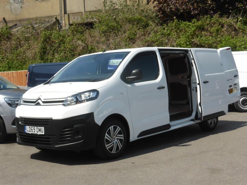 CITROEN DISPATCH M 1000 ENTERPRISE BLUEHDI WITH ONLY 41.000 MILES,AIR CONDITIONING,PARKING SENSORS,6 SPEED AND MORE *** SOLD *** - 2819 - 2