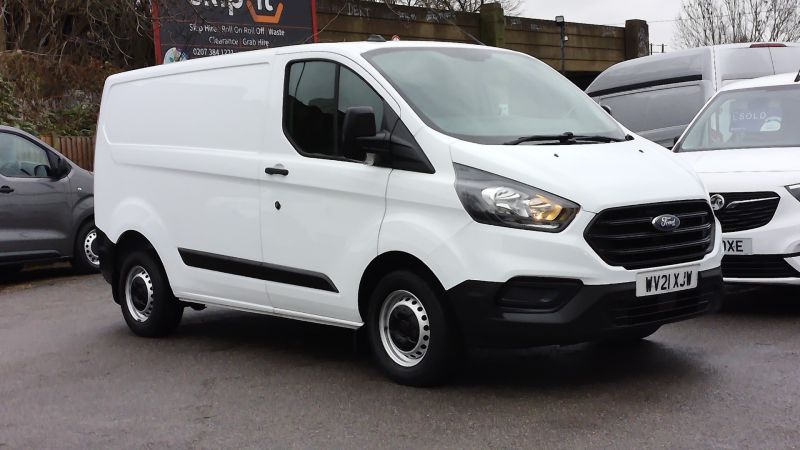 FORD TRANSIT CUSTOM 300 LEADER ECOBLUE L1 SWB WITH AIR CONDITIONING,PARKING SENSORS,DAB RADIO,6 SPEED AND MORE - 2958 - 1