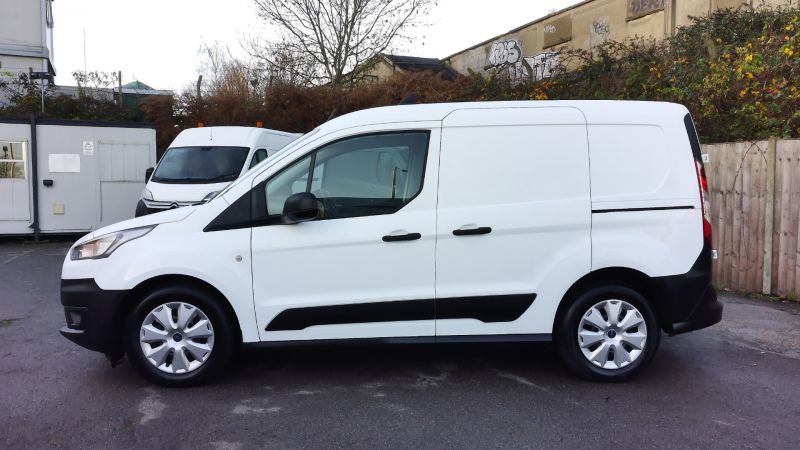 FORD TRANSIT CONNECT 220 BASE L1 SWB WITH ONLY 53.000 MILES,SAT NAV,PARK ASSIST CAMERA,PARKING SENSORS,DAB RADIO AND MORE - 2955 - 9